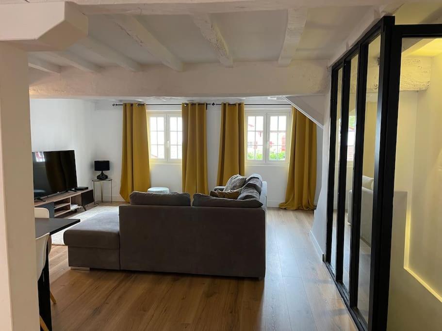 Belle Maison Basque 12 Personnes يورونْيِ المظهر الخارجي الصورة