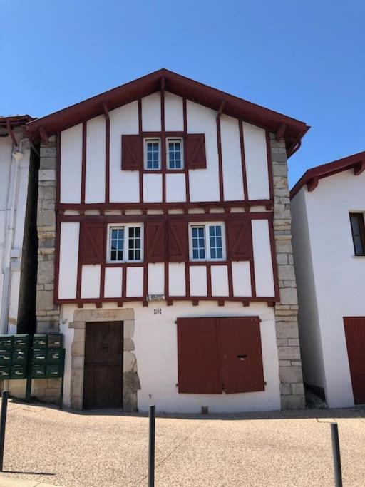 Belle Maison Basque 12 Personnes يورونْيِ المظهر الخارجي الصورة